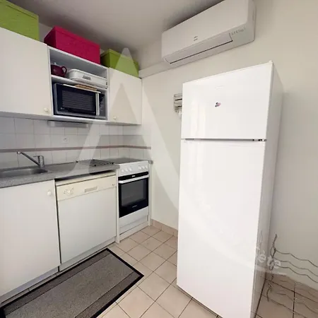 46m², 1 Chambre, Piscine, Tennis, Direct