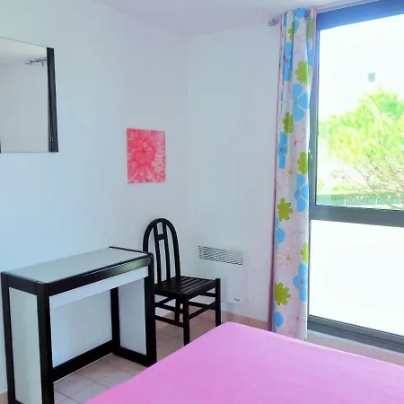 46m², 1 Chambre, Piscine, Tennis, Direct Apartment